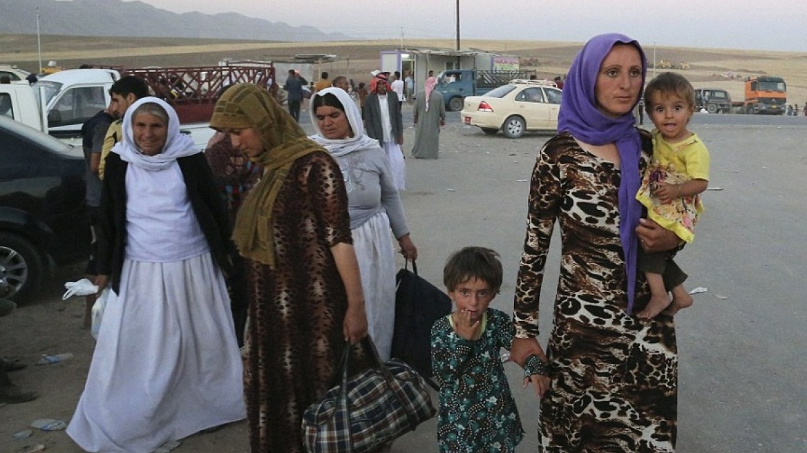Ιράκ: Έθαψαν παιδιά ζωντανά και πήραν 300 γυναίκες σκλάβες οι τζιχαντιστές